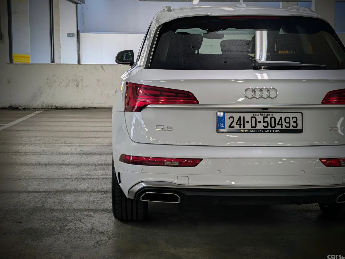 Audi Q5 SUV, Petrol Plug-in Hybrid, 2024, White