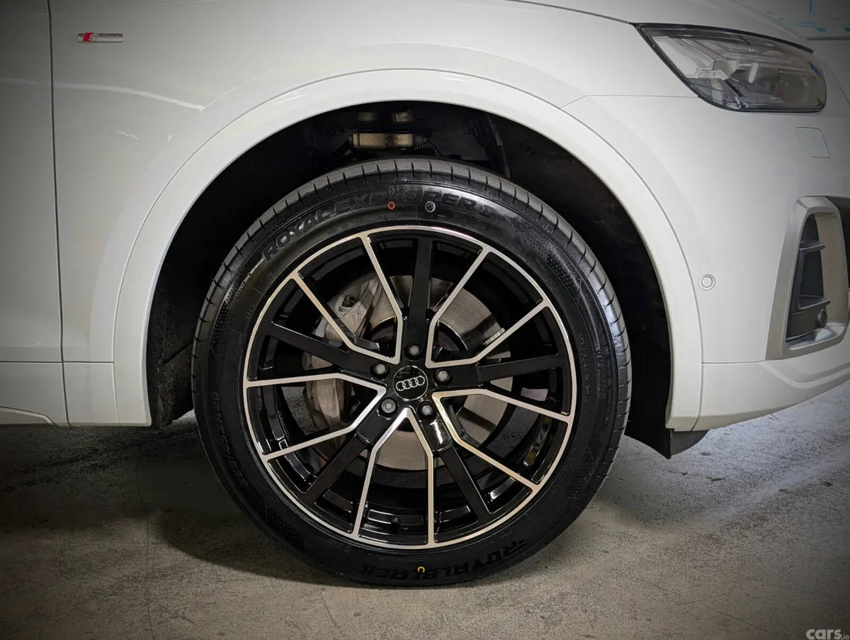 Audi Q5 SUV, Petrol Plug-in Hybrid, 2024, White