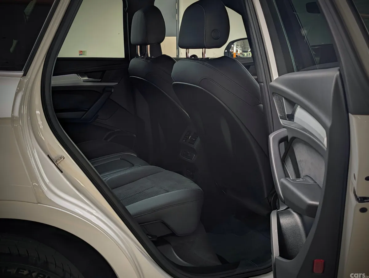 Audi Q5 SUV, Petrol Plug-in Hybrid, 2024, White