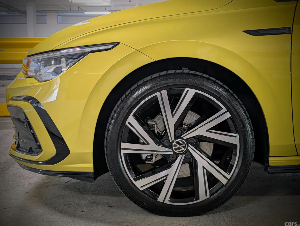 Volkswagen Golf Hatchback, Diesel, 2024, Yellow