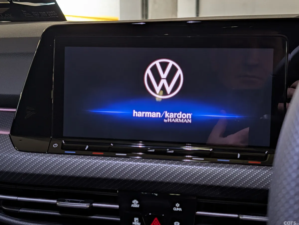 Volkswagen Golf Hatchback, Diesel, 2024, Yellow