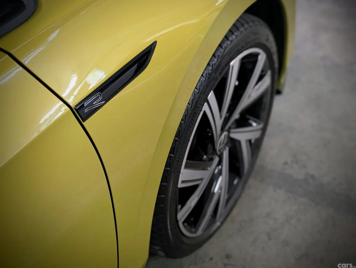 Volkswagen Golf Hatchback, Diesel, 2024, Yellow