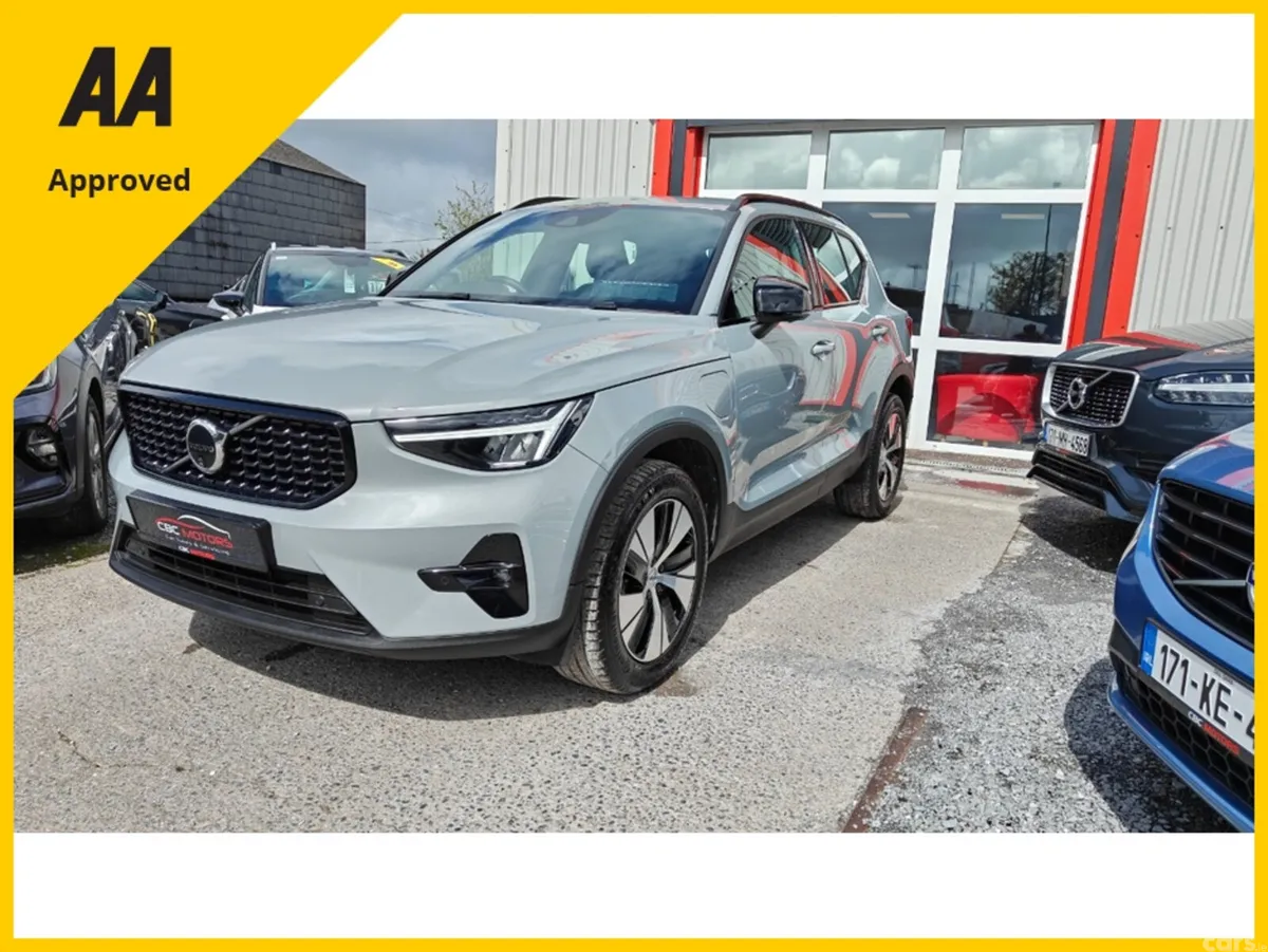 Volvo XC40 SUV, Petrol Plug-in Hybrid, 2023, Grey