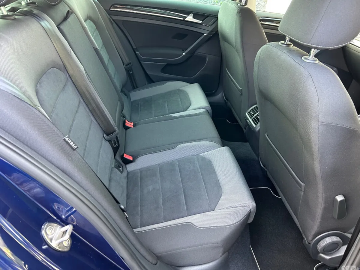Volkswagen Golf Hatchback, Petrol, 2018, Blue