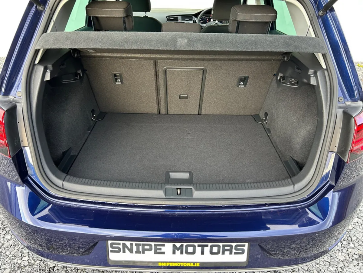 Volkswagen Golf Hatchback, Petrol, 2018, Blue