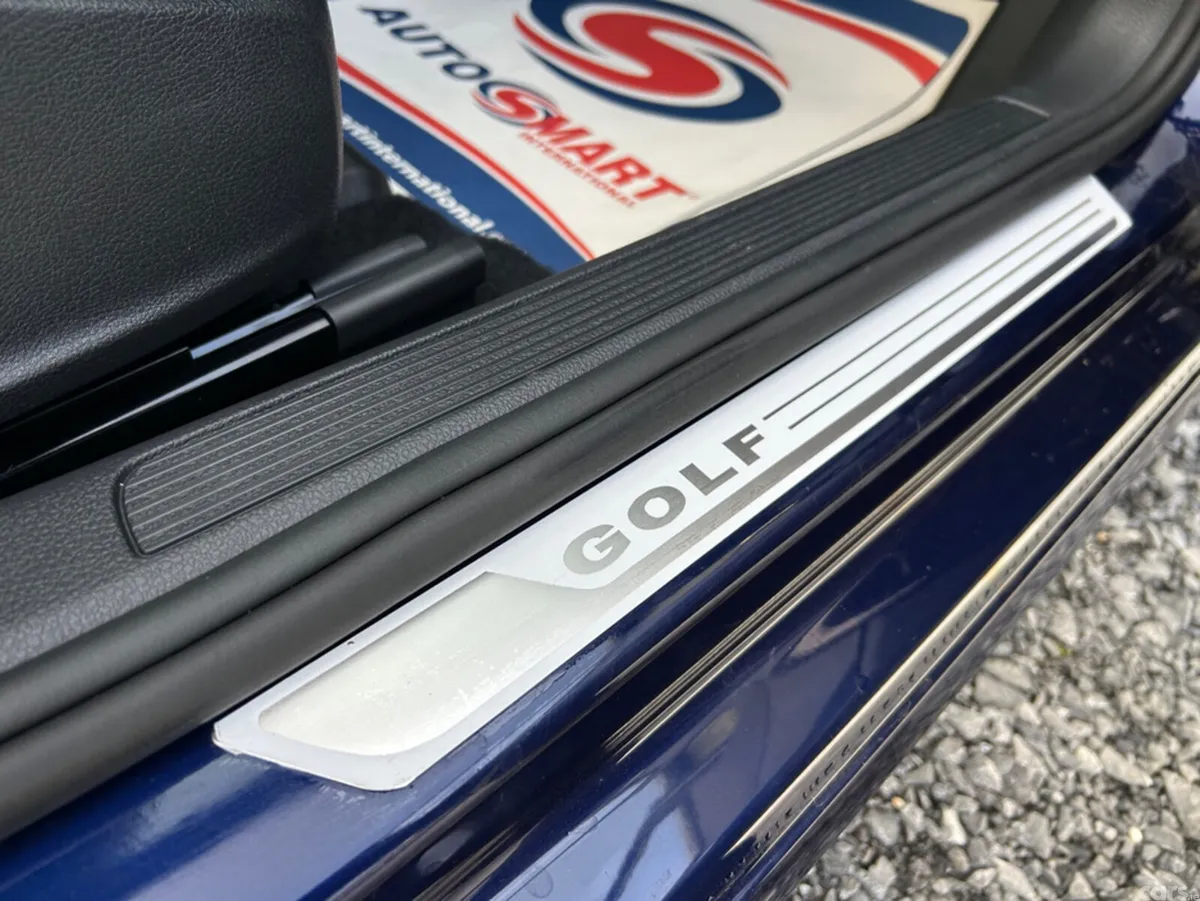 Volkswagen Golf Hatchback, Petrol, 2018, Blue