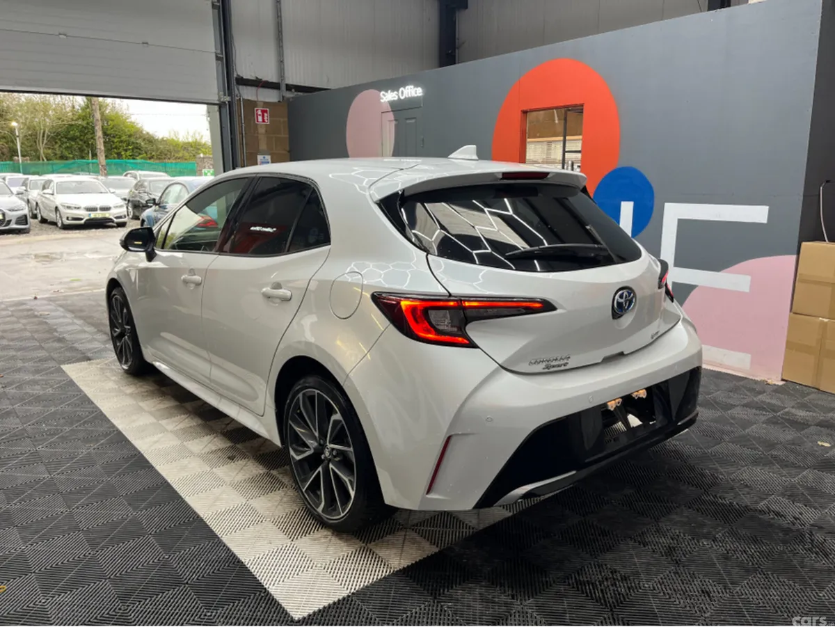 Toyota Corolla Hatchback, Petrol Hybrid, 2025, White
