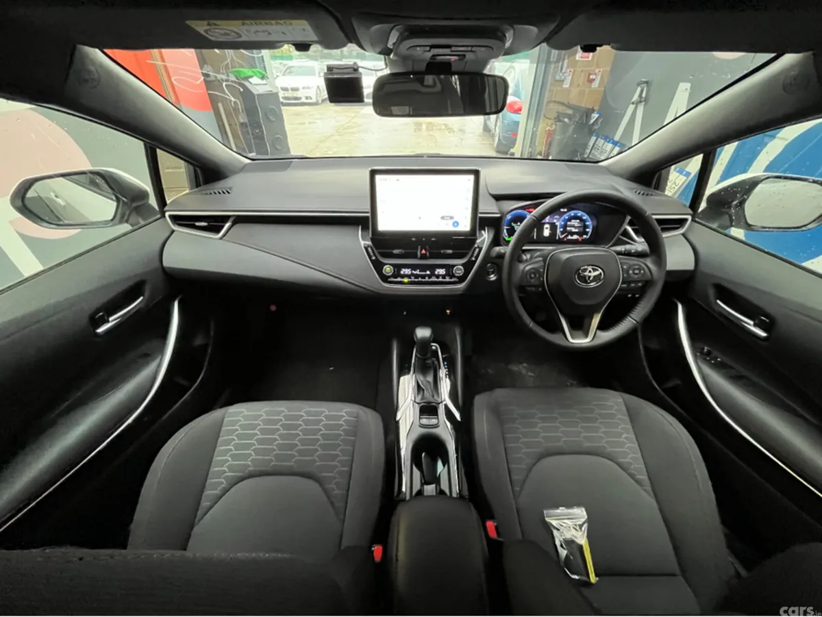 Toyota Corolla Hatchback, Petrol Hybrid, 2025, White