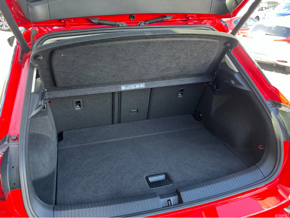 Volkswagen T-Roc SUV, Diesel, 2021, Red