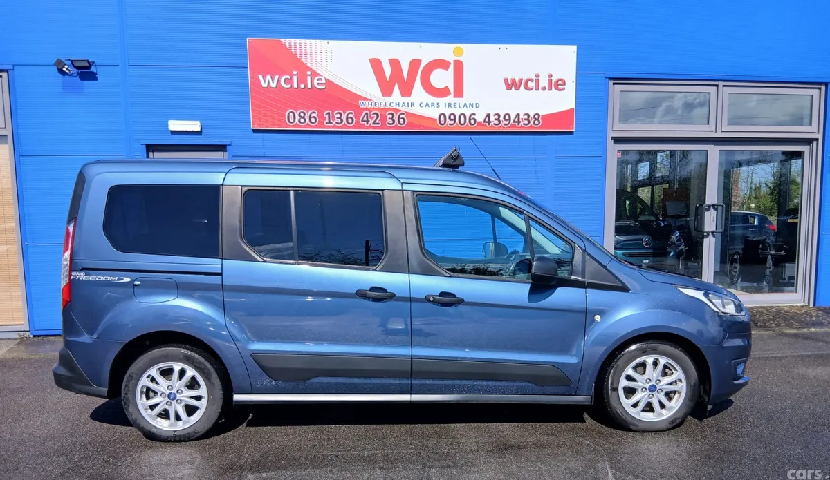 Ford Tourneo Connect MPV, Diesel, 2022, Blue