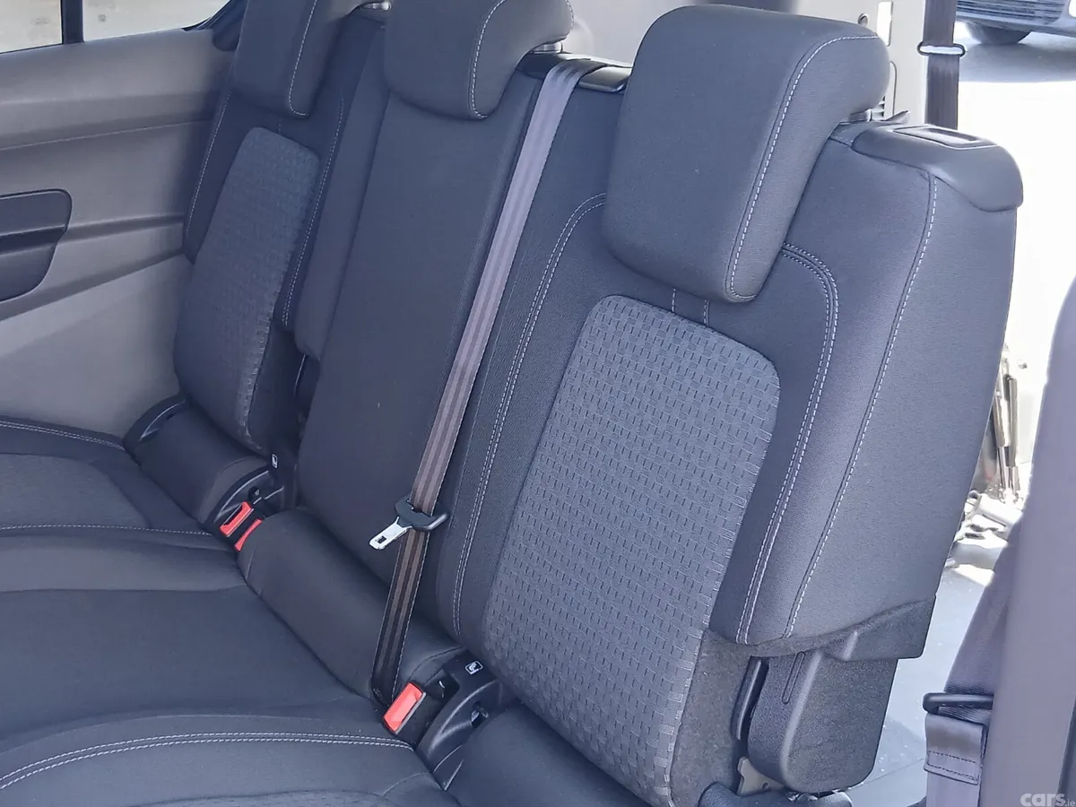 Ford Tourneo Connect MPV, Diesel, 2022, Blue