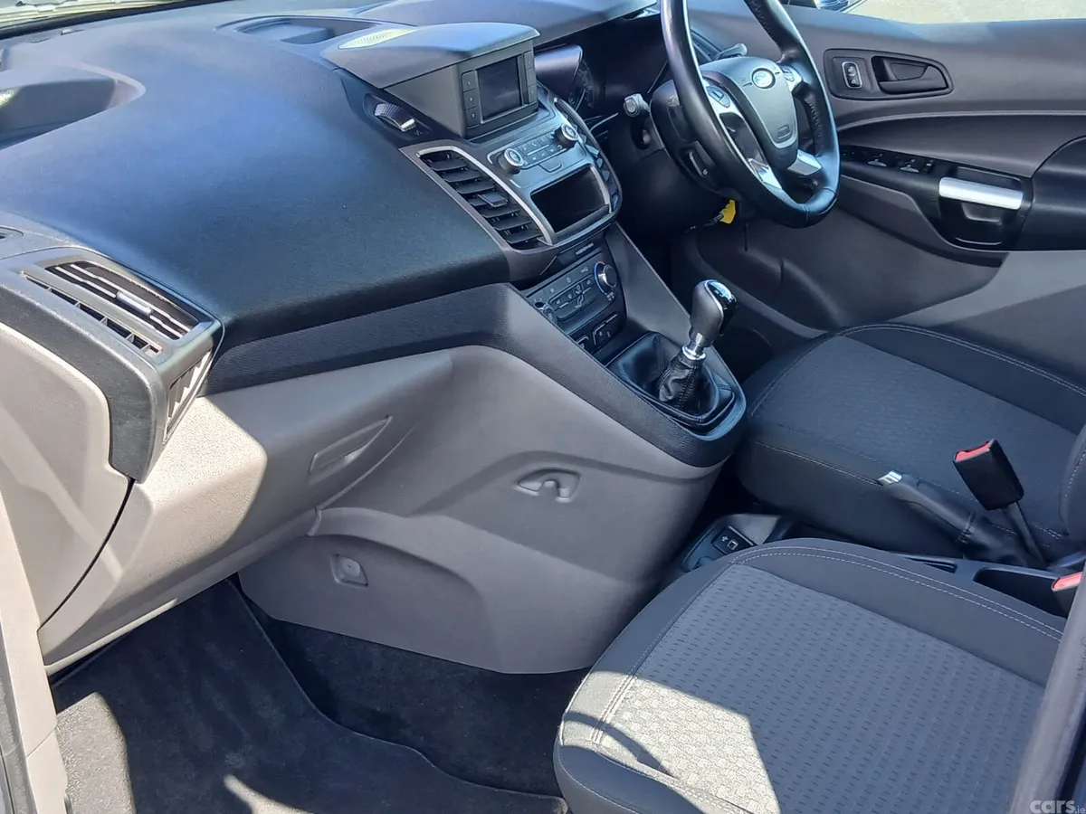 Ford Tourneo Connect MPV, Diesel, 2022, Blue