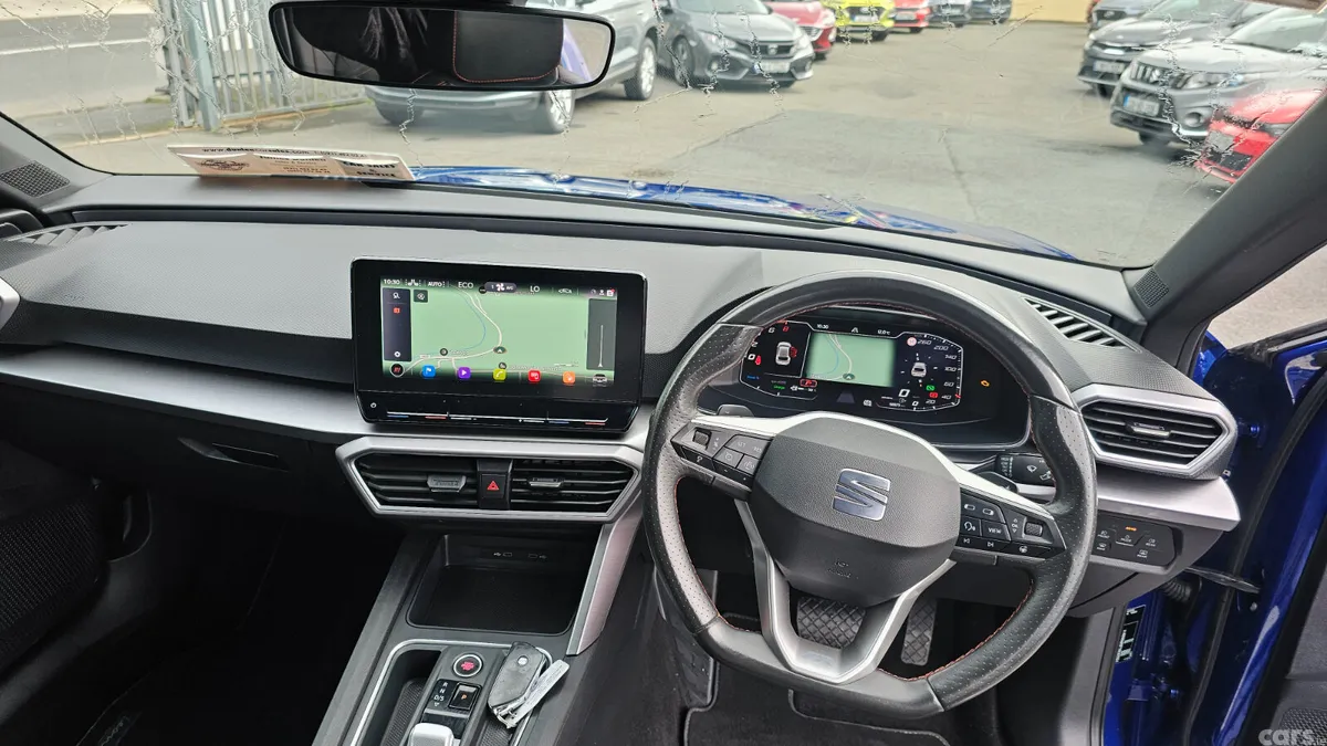 SEAT Leon Estate, Petrol Plug-in Hybrid, 2021, Blue