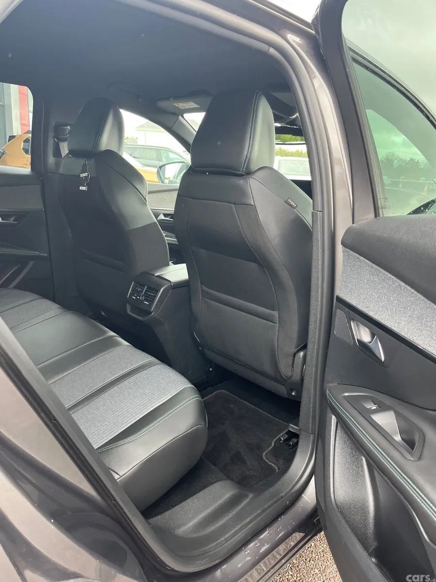 Peugeot 3008 MPV, Diesel, 2024, Grey