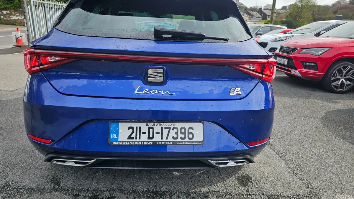 SEAT Leon Estate, Petrol Plug-in Hybrid, 2021, Blue