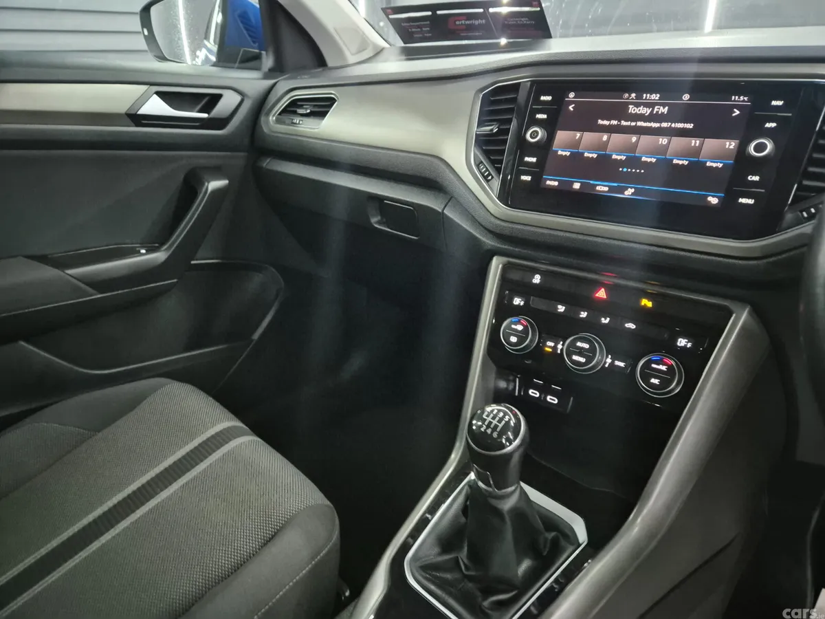 Volkswagen T-Roc SUV, Diesel, 2021, Blue