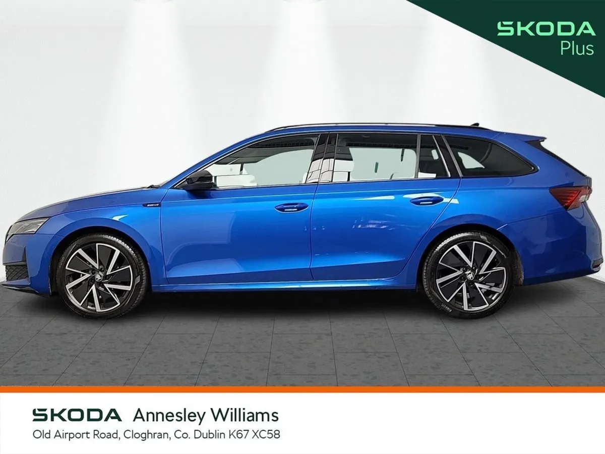 Skoda Octavia Estate, Diesel, 2025, Blue