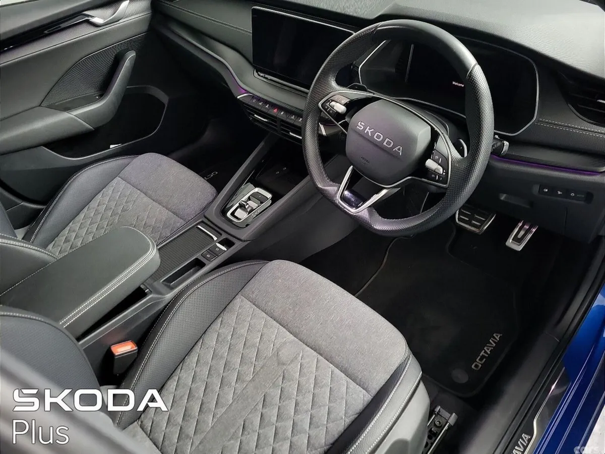 Skoda Octavia Estate, Diesel, 2025, Blue
