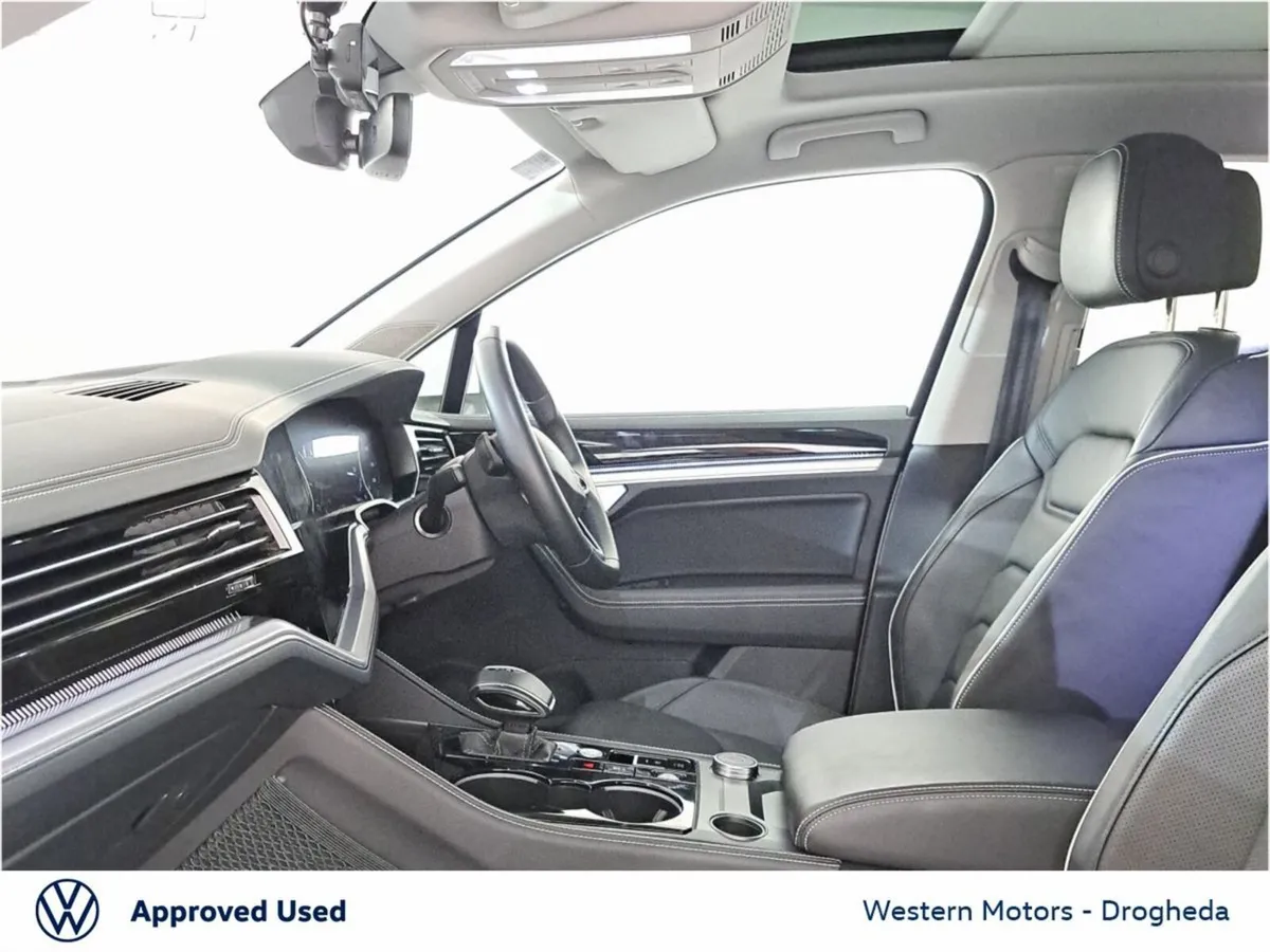 Volkswagen Touareg SUV, Petrol Plug-in Hybrid, 2024, White