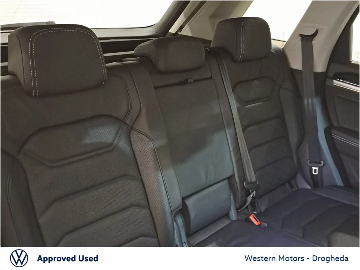 Volkswagen Touareg SUV, Petrol Plug-in Hybrid, 2024, White