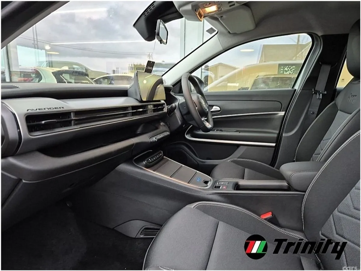 Jeep Avenger SUV, Electric, 2026, Grey