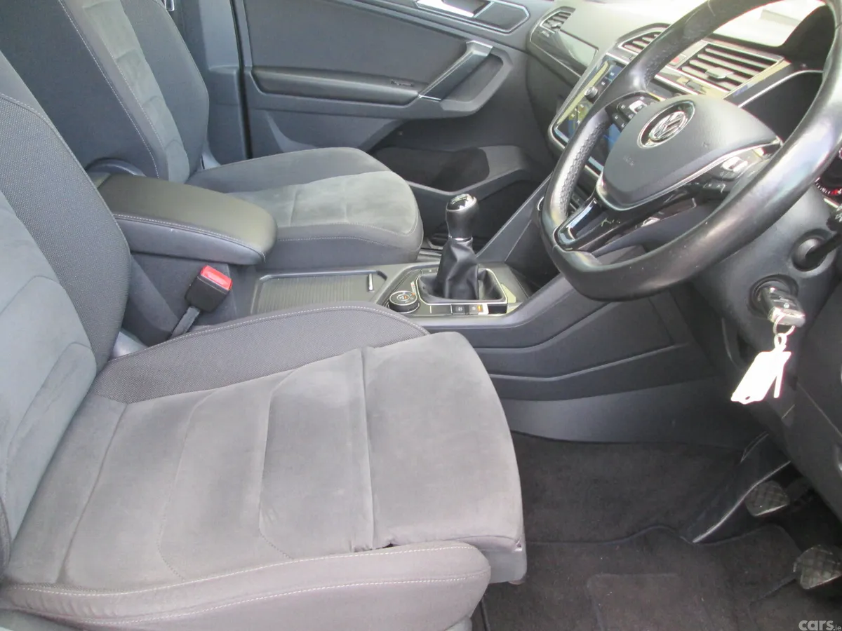 Volkswagen Tiguan SUV, Diesel, 2018, Grey