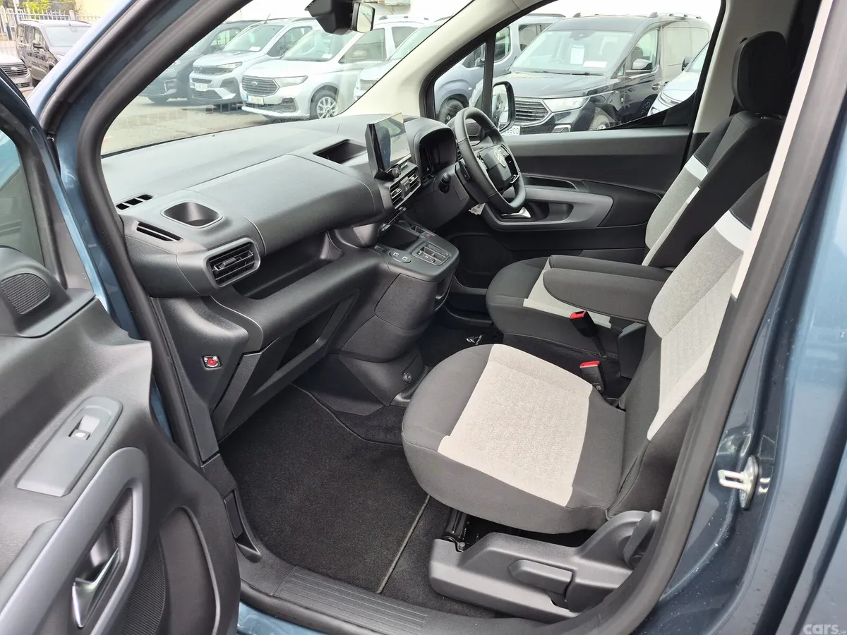 Citroen Berlingo MPV, Diesel, 2026, Blue