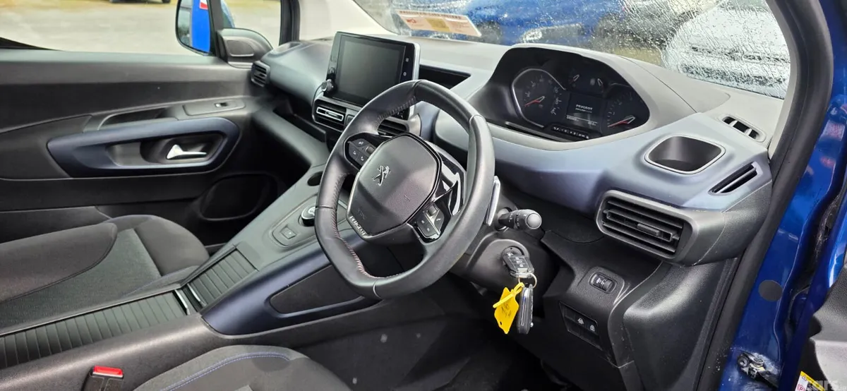 Peugeot Rifter MPV, Diesel, 2020, Blue