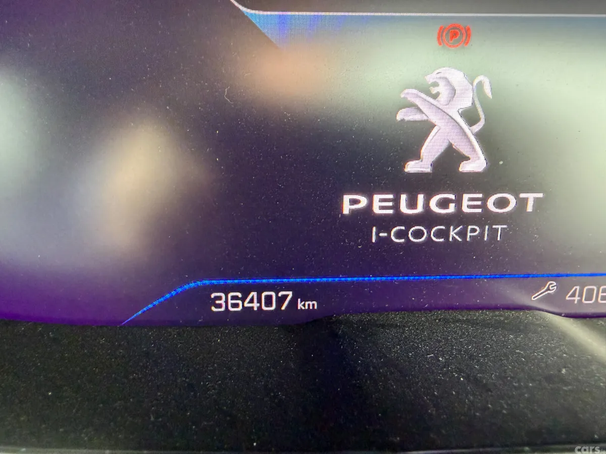 Peugeot 5008 MPV, Diesel, 2025, Blue