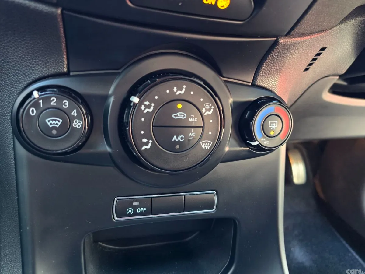 Ford Fiesta Hatchback, Petrol, 2017, Silver