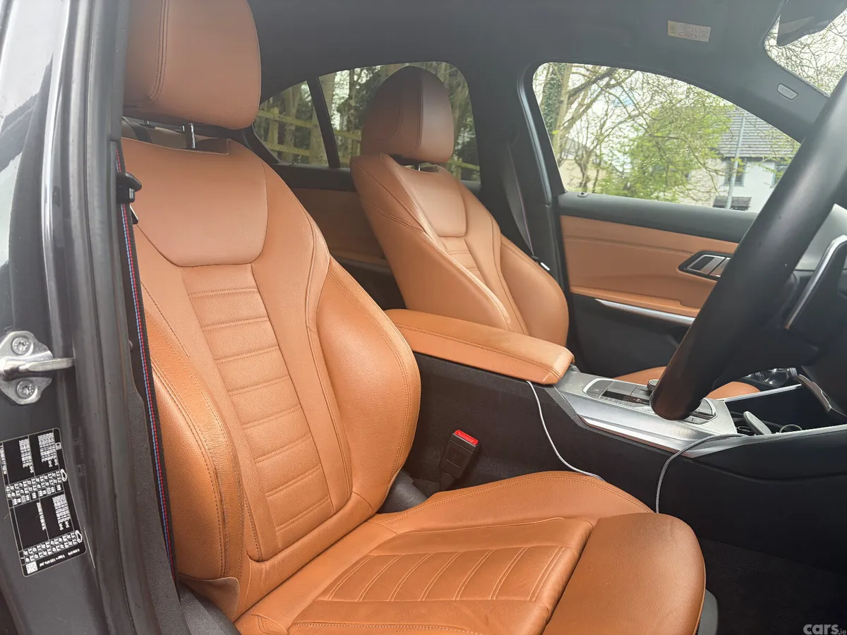 BMW 3-Series Saloon, Diesel, 2019, Grey