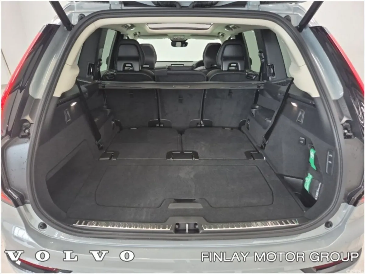 Volvo XC90 SUV, Petrol Plug-in Hybrid, 2026, Grey