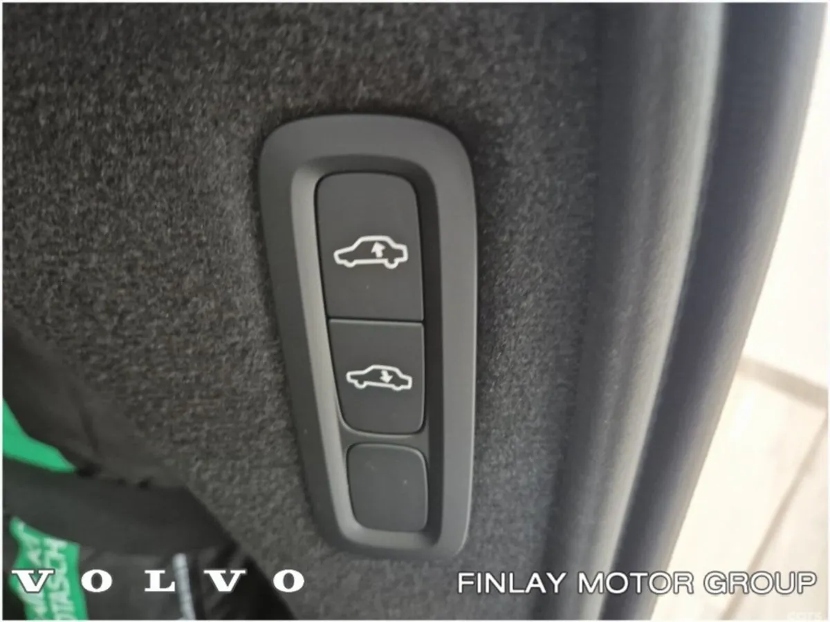Volvo XC90 SUV, Petrol Plug-in Hybrid, 2026, Grey