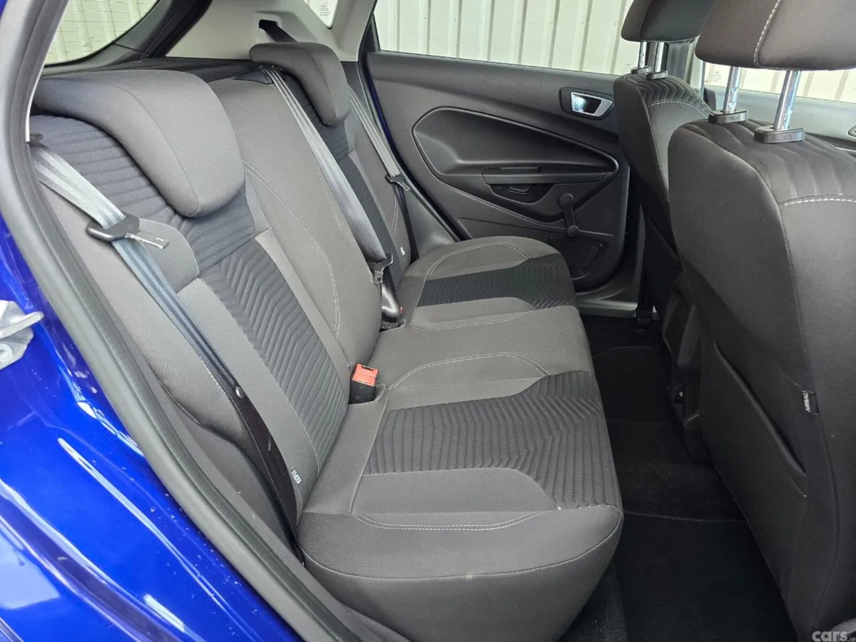 Ford Fiesta Hatchback, Petrol, 2015, Blue