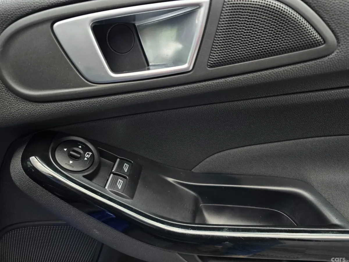 Ford Fiesta Hatchback, Petrol, 2015, Blue