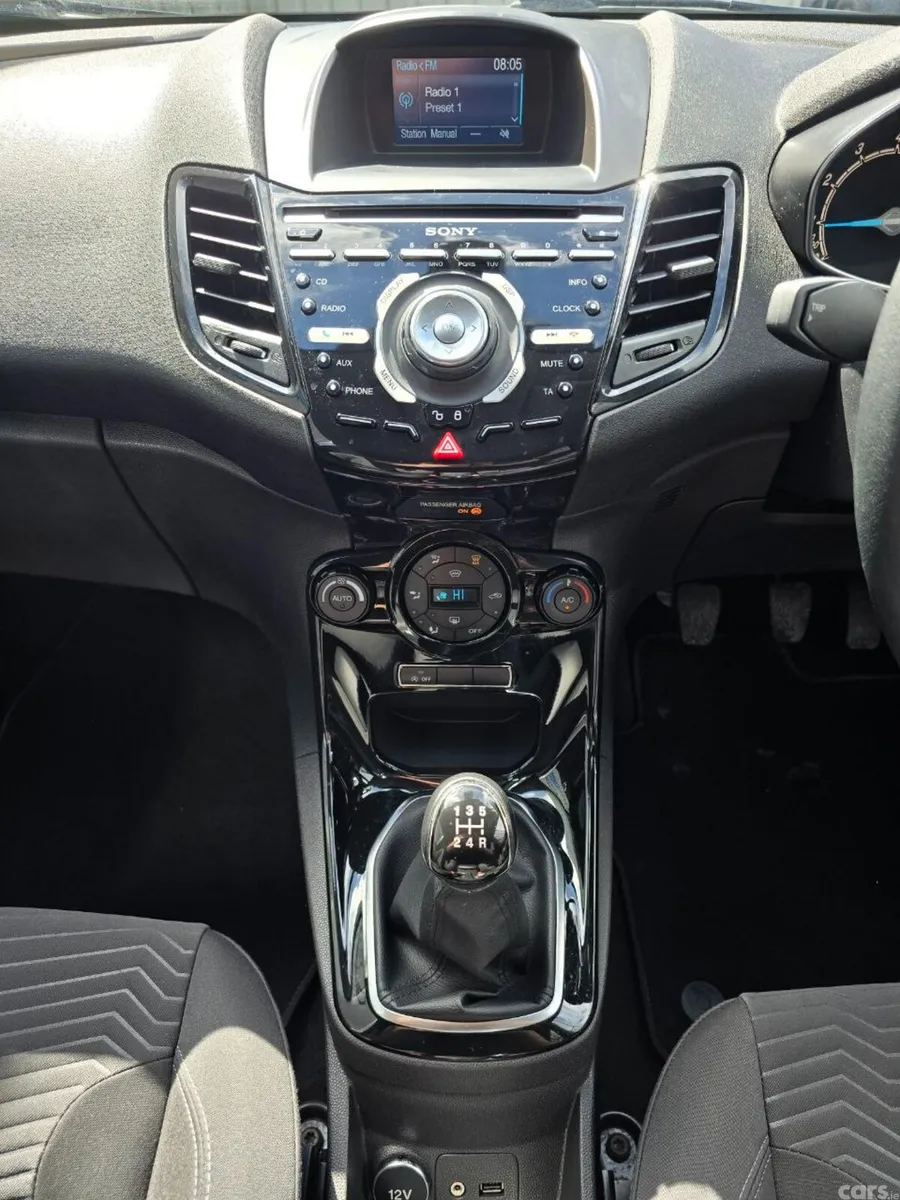 Ford Fiesta Hatchback, Petrol, 2015, Blue