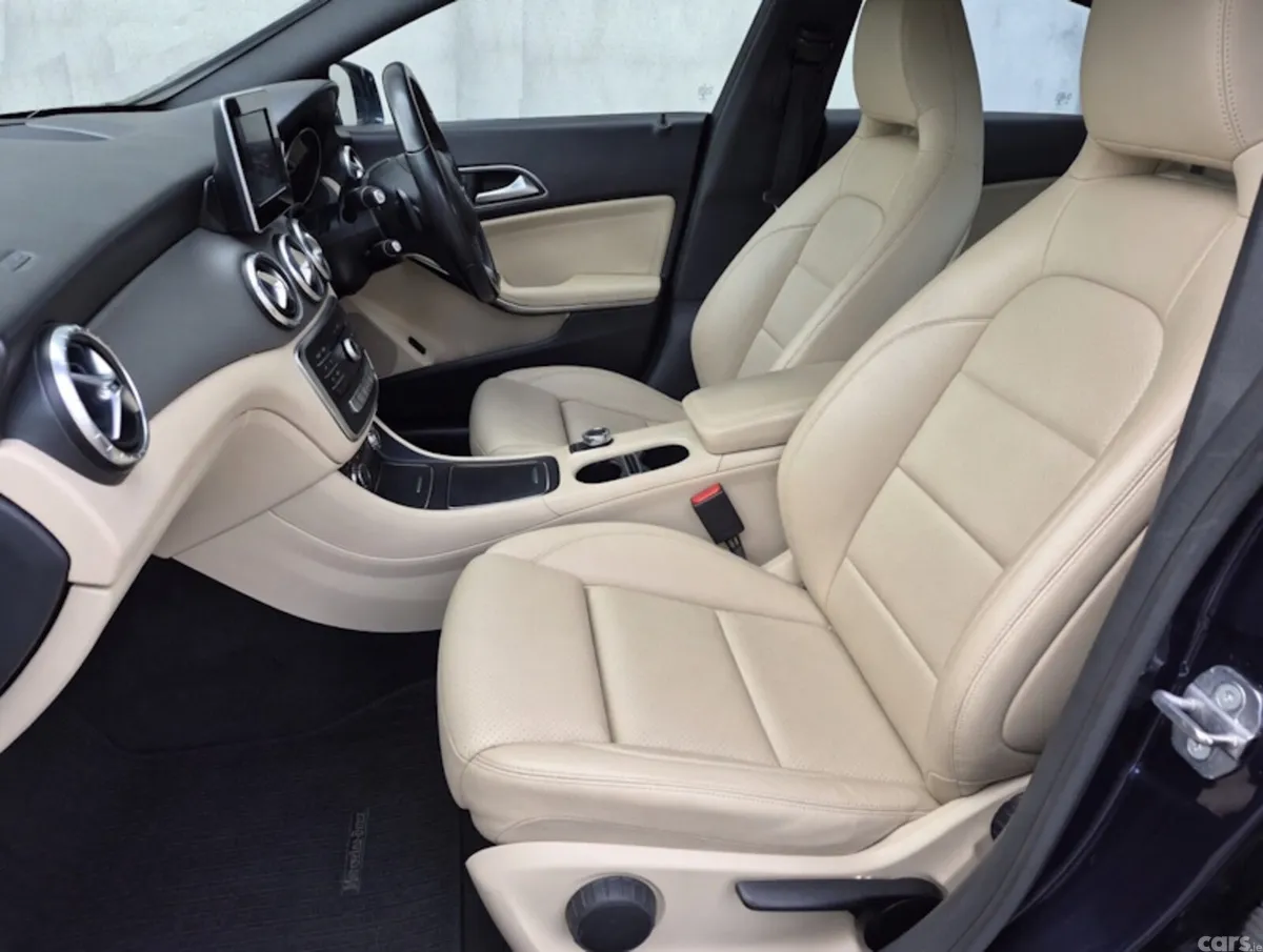 Mercedes-Benz CLA Saloon, Petrol, 2018, Blue