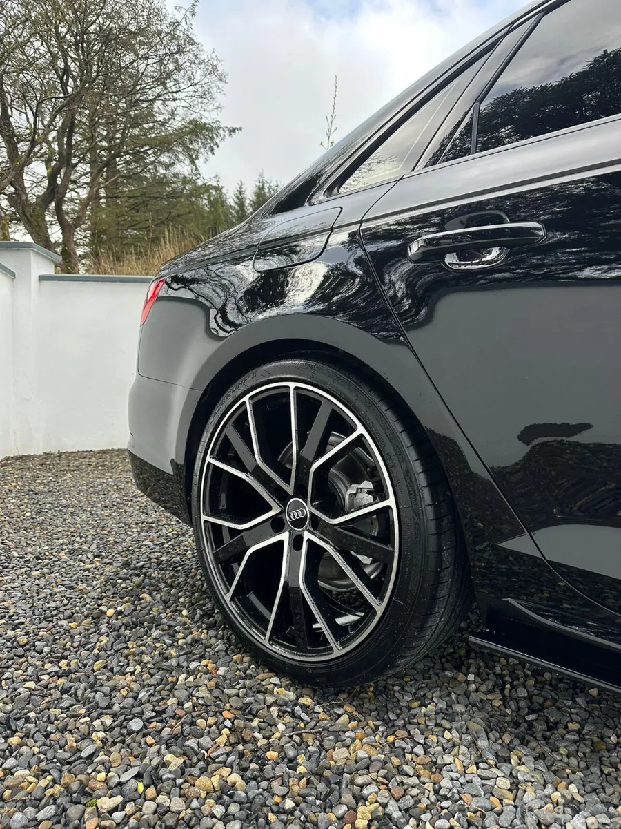 Audi A4 Saloon, Diesel, 2017, Black