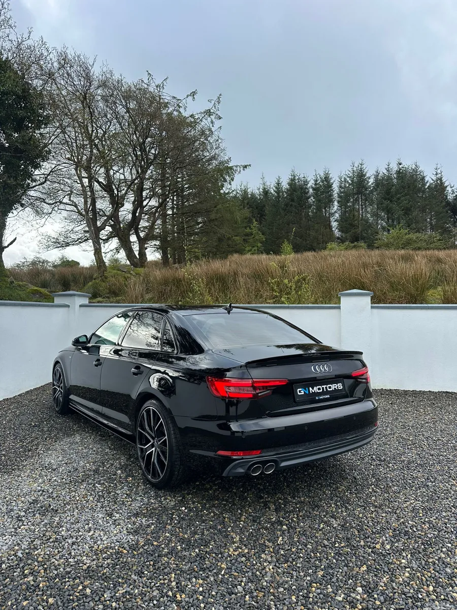 Audi A4 Saloon, Diesel, 2017, Black