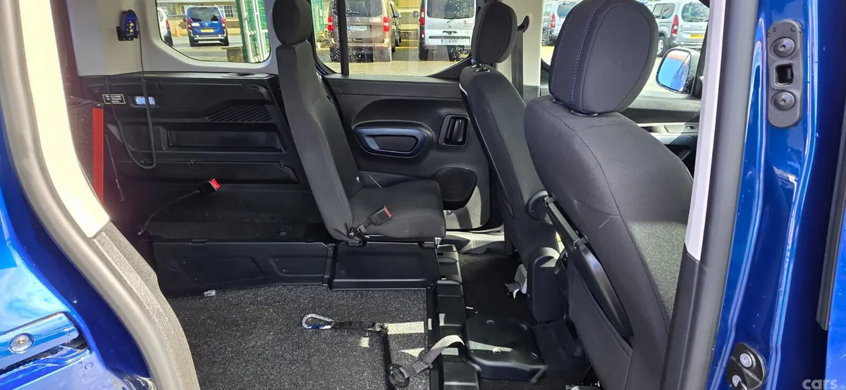 Peugeot Rifter MPV, Petrol, 2022, Blue