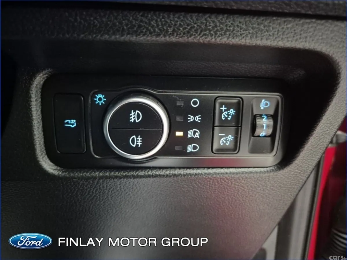 Ford Ranger MPV, Diesel, 2024, Red