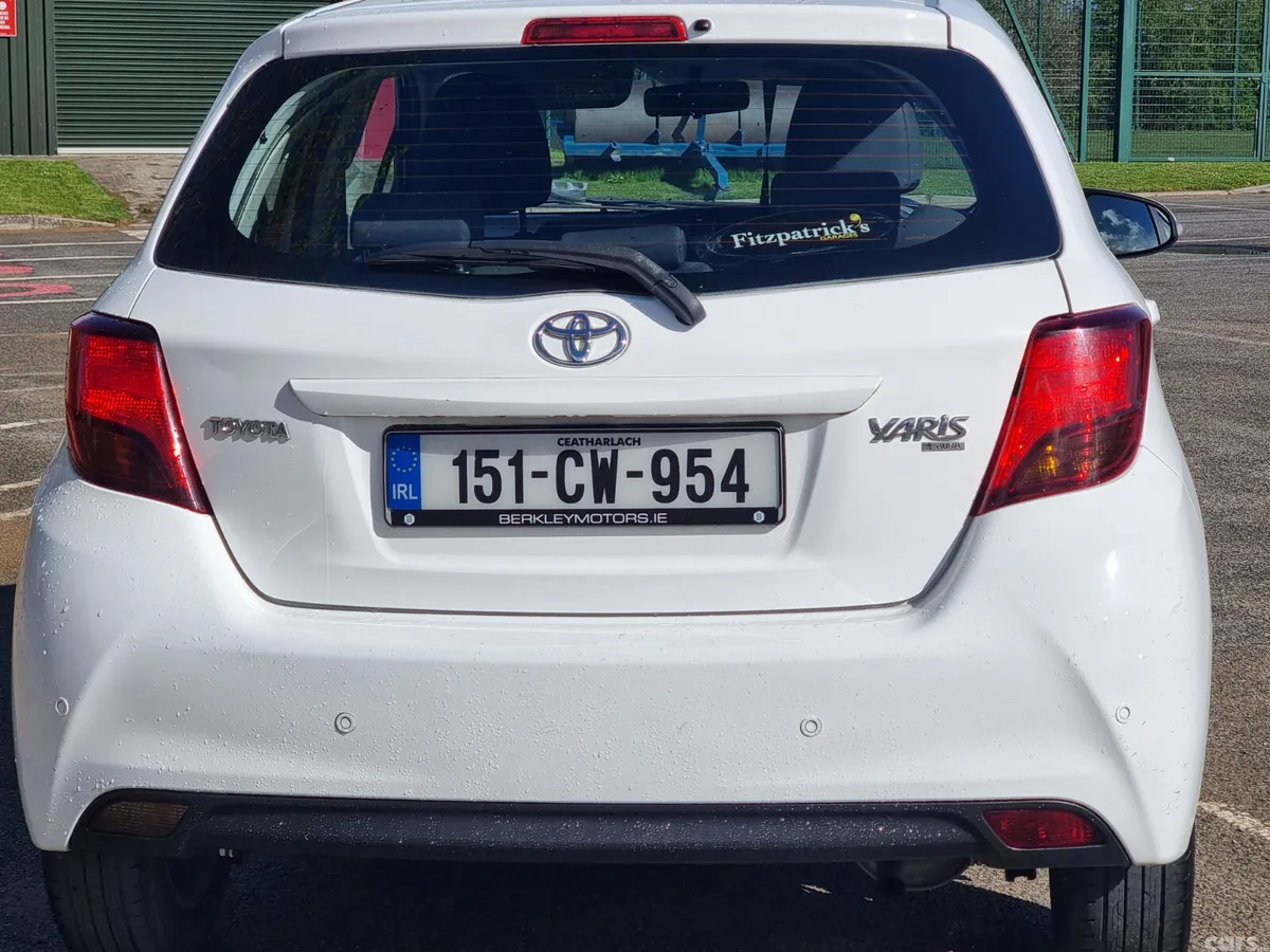 Toyota Yaris Hatchback, Petrol, 2015, White