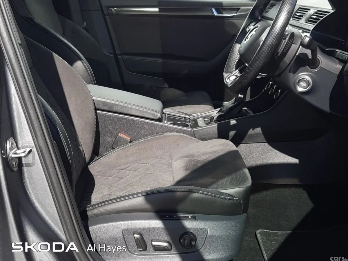 Skoda Superb Saloon, Diesel, 2024, Grey