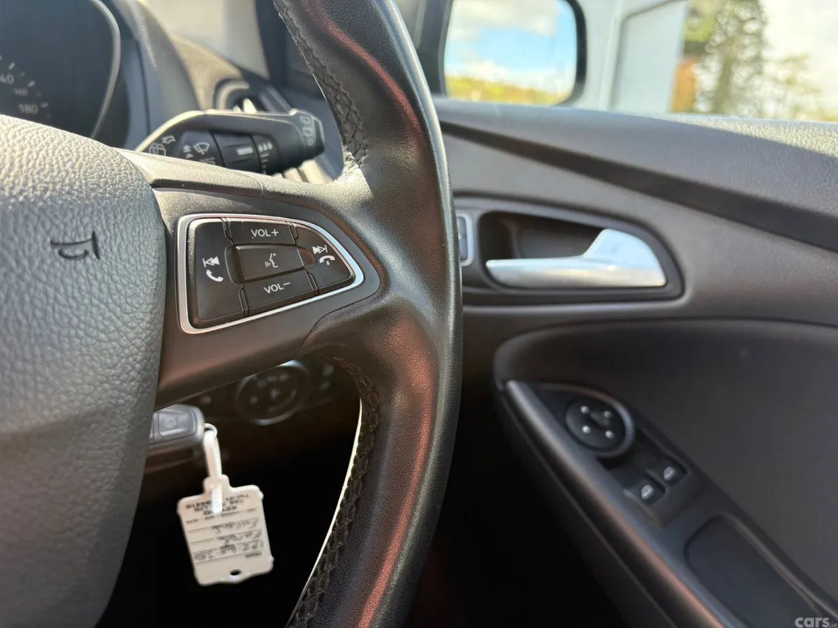 Ford Focus Hatchback, Diesel, 2017, Grey