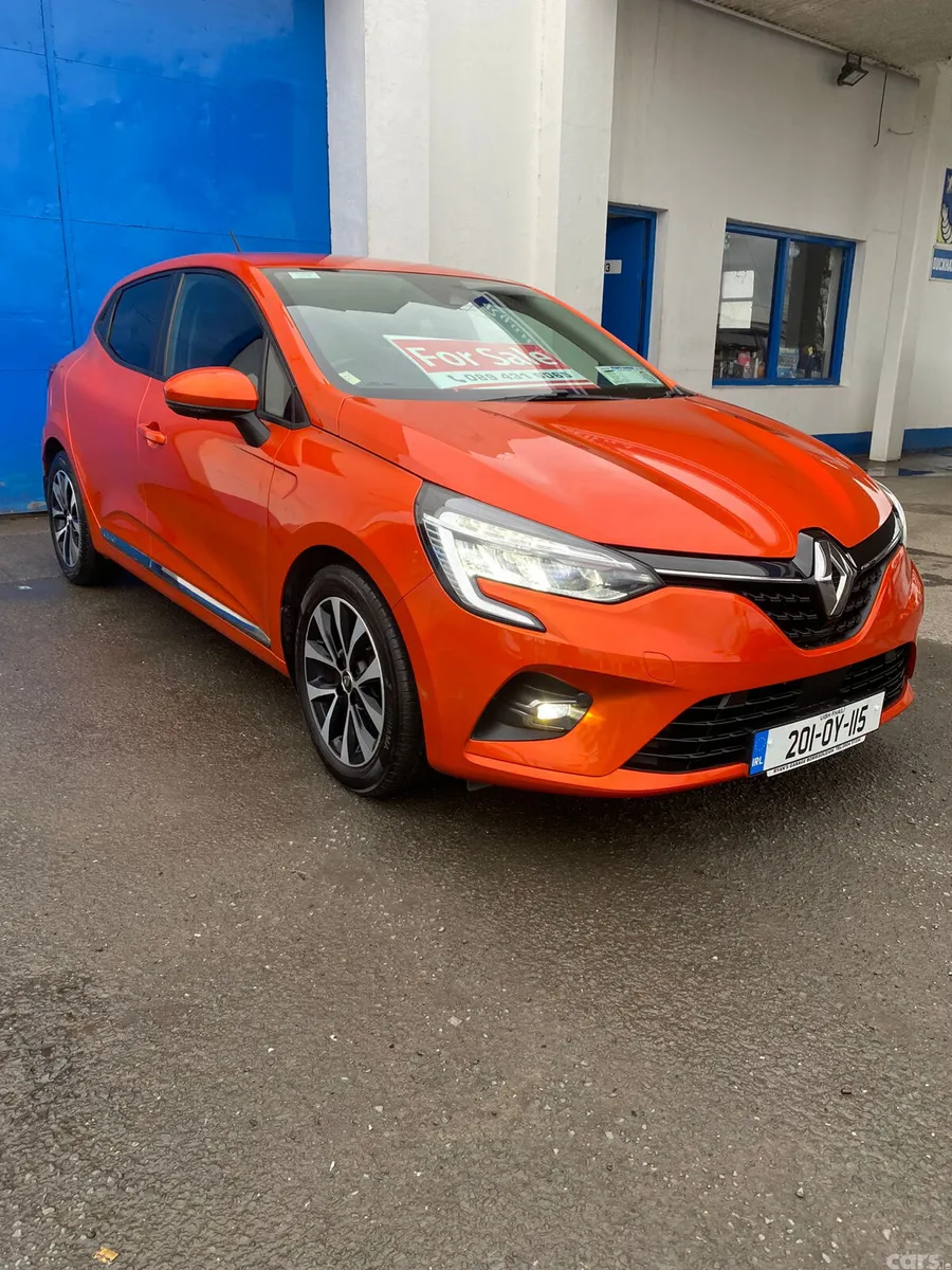 Renault Clio Hatchback, Petrol, 2020, Orange