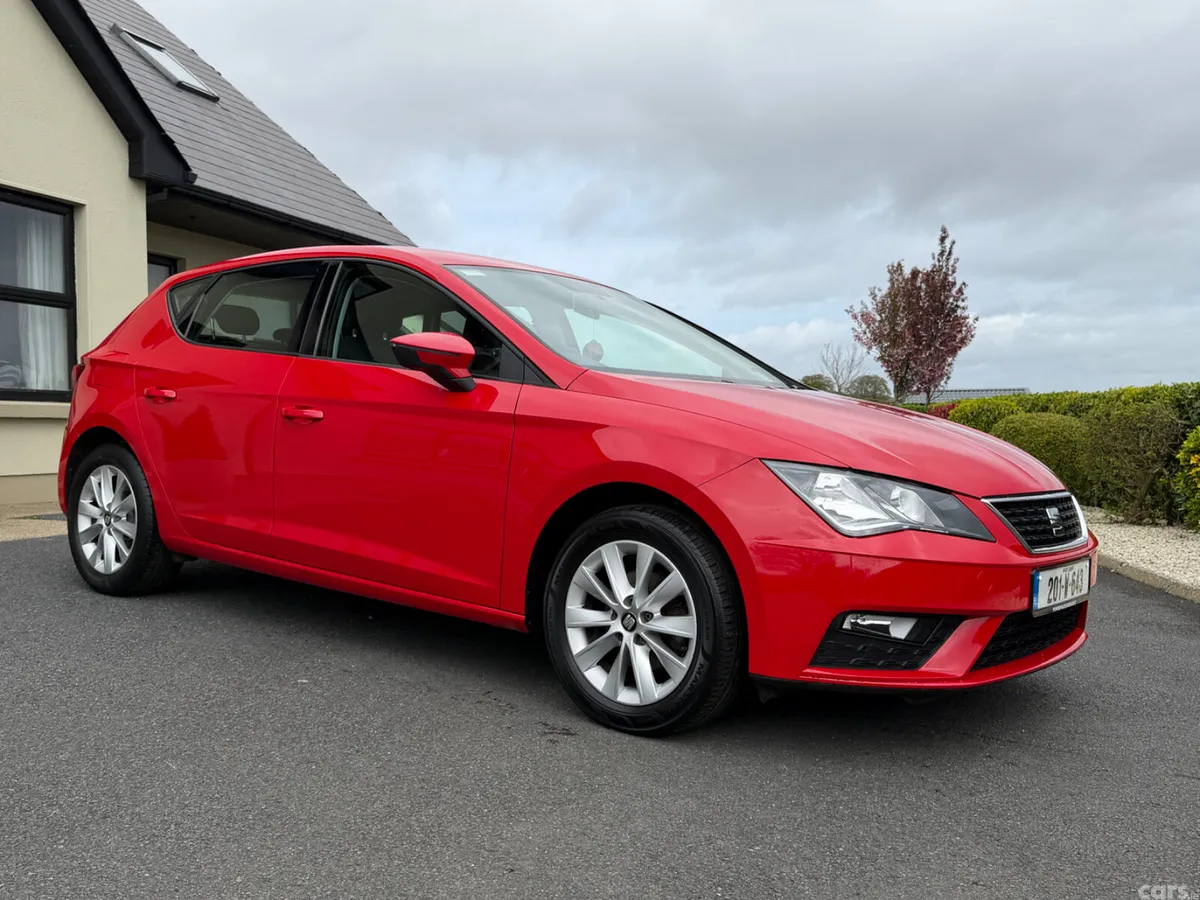 SEAT Leon Hatchback, Petrol, 2020, Red