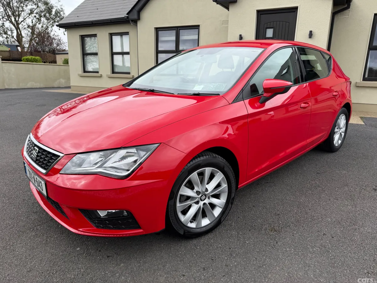 SEAT Leon Hatchback, Petrol, 2020, Red