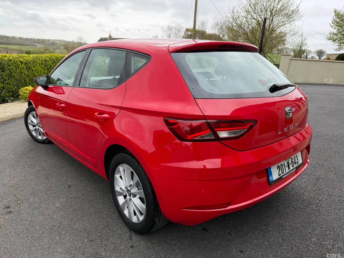SEAT Leon Hatchback, Petrol, 2020, Red