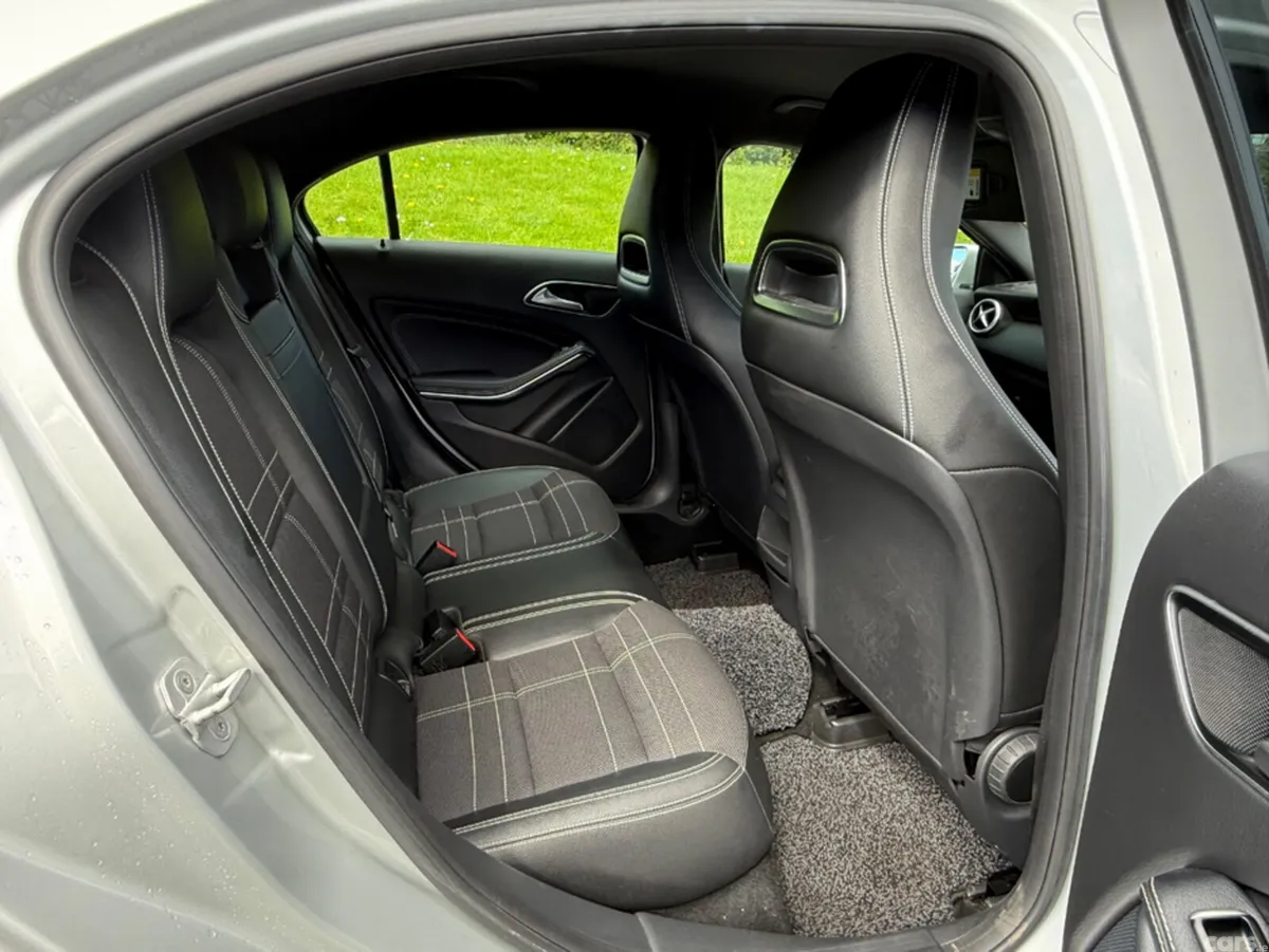 Mercedes-Benz A-Class Hatchback, Petrol, 2015, Silver