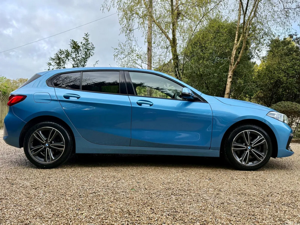 BMW 1-Series Hatchback, Diesel, 2021, Blue